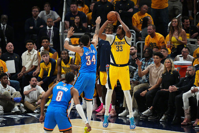 西亚卡姆：我们已付出太多努力会坦然接受结果 哈利伯顿很坚韧